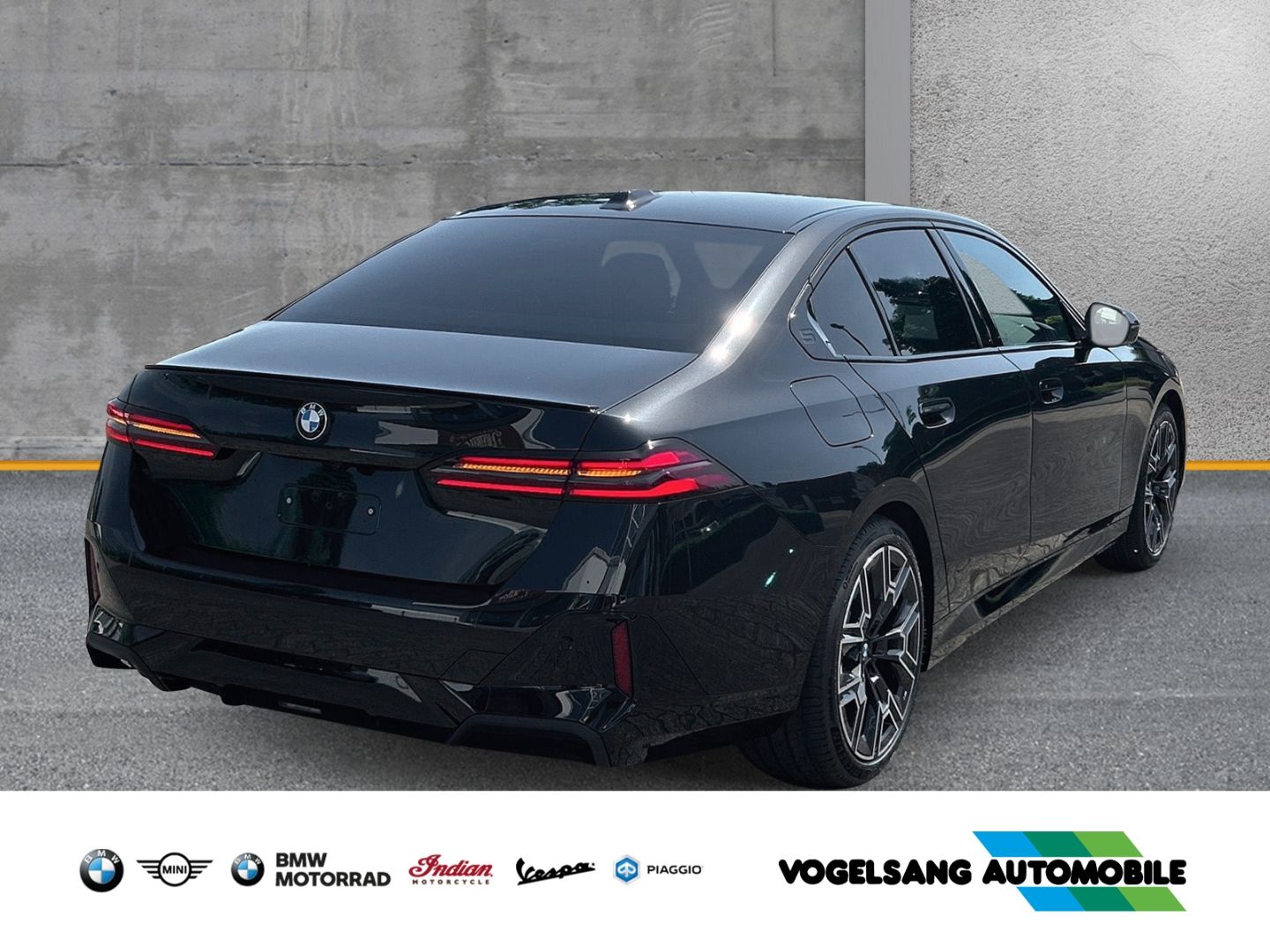 Fahrzeugabbildung BMW 520 i M Sport I Park-Assistent Sportpaket HUD AH