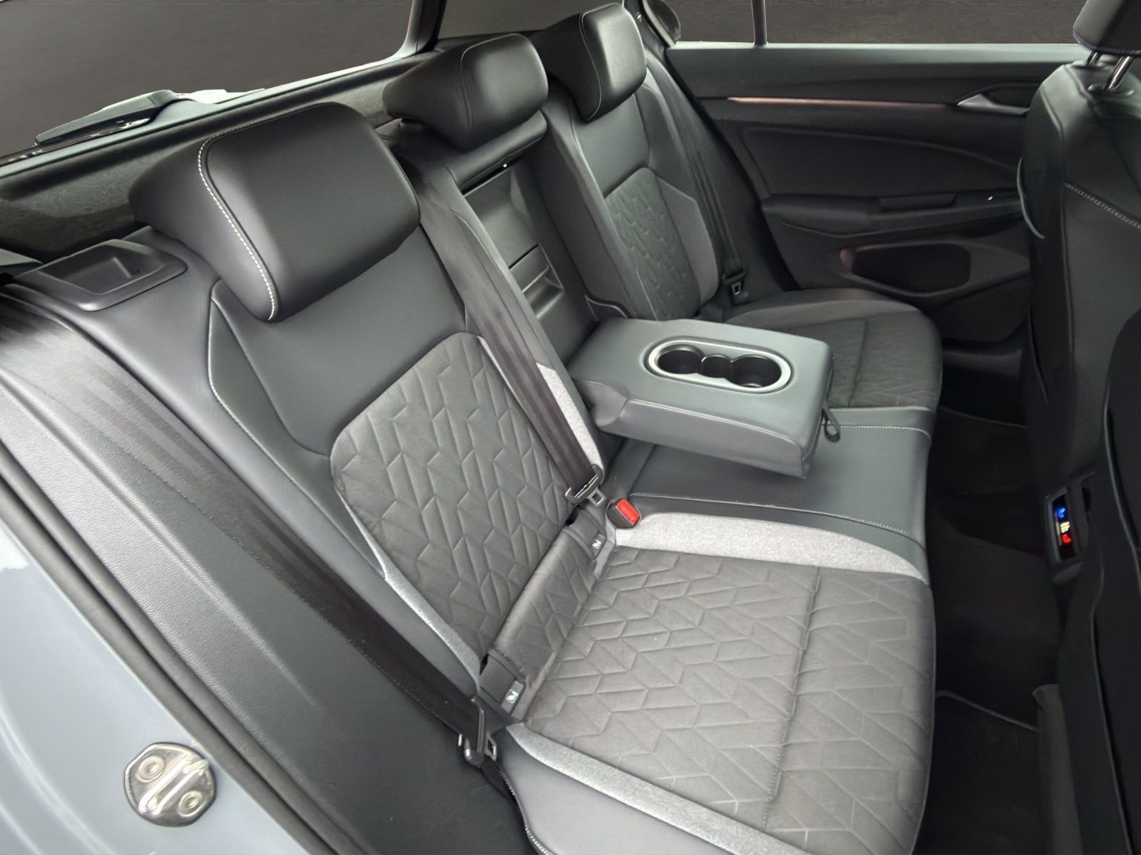 Volkswagen Golf - Bild 14