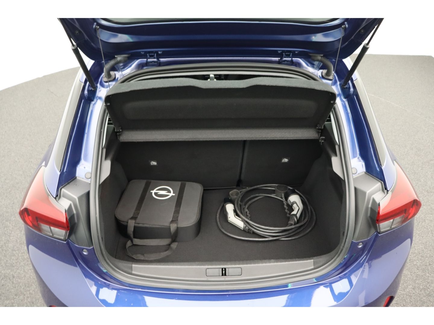 Fahrzeugabbildung Opel Corsa-e F AppleCP, Digitales Cockpit