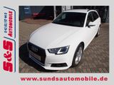 Audi A4 Avant 2.0 TFSI S-TRON. ACC/LEDER/NAVI/VIRTUAL - Audi A4 mit Benzin-Antrieb: Leder, Kombi, 2.0
