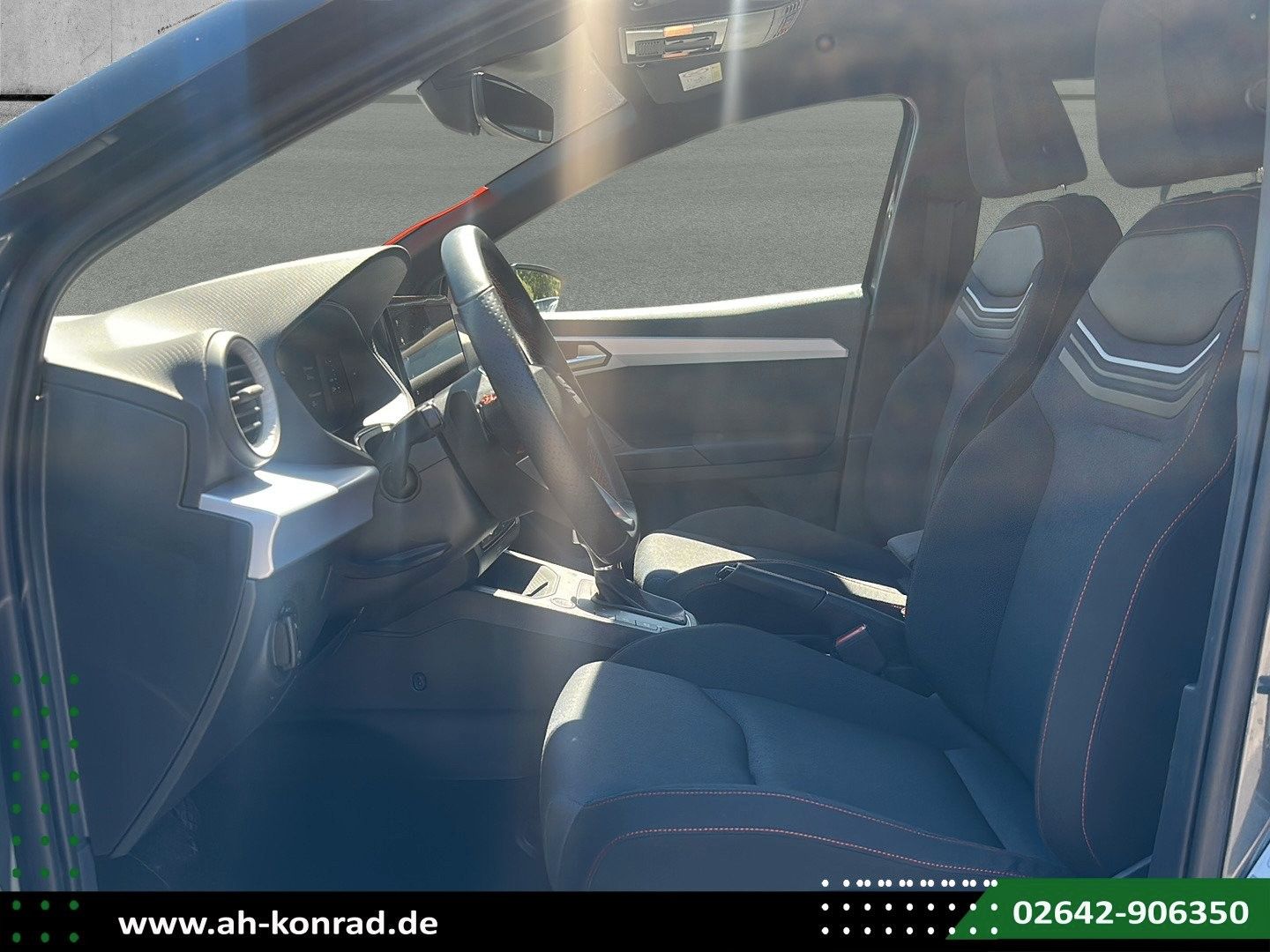 Fahrzeugabbildung SEAT Ibiza 1.0TSI FR DSG*NAVI*KAMERA*WINTERPAKET*LED*