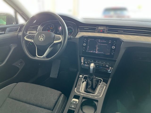 Fahrzeugabbildung Volkswagen Passat Variant 1.5 TSI DSG BUSINESS NAV AHK GJR