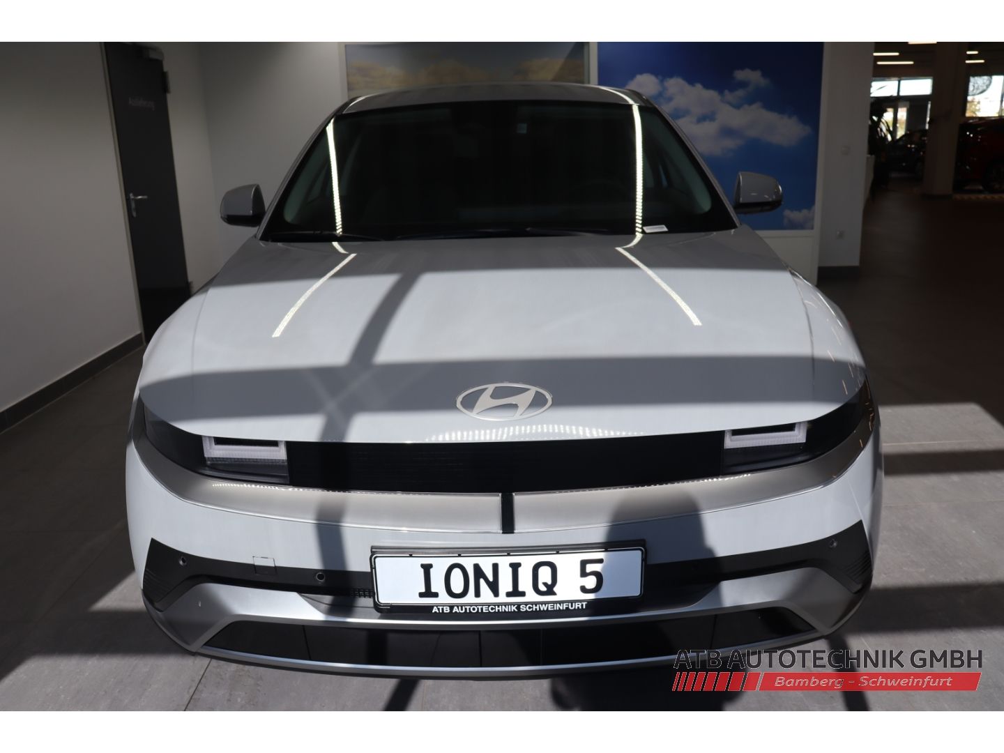 Fahrzeugabbildung Hyundai IONIQ 5 UNIQ MY26 84 kWh 4WD 325 PS Navi Soundsy