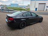 BMW M5 Baureihe M5 Lim. Individual Head up - BMW M5 in Duisburg