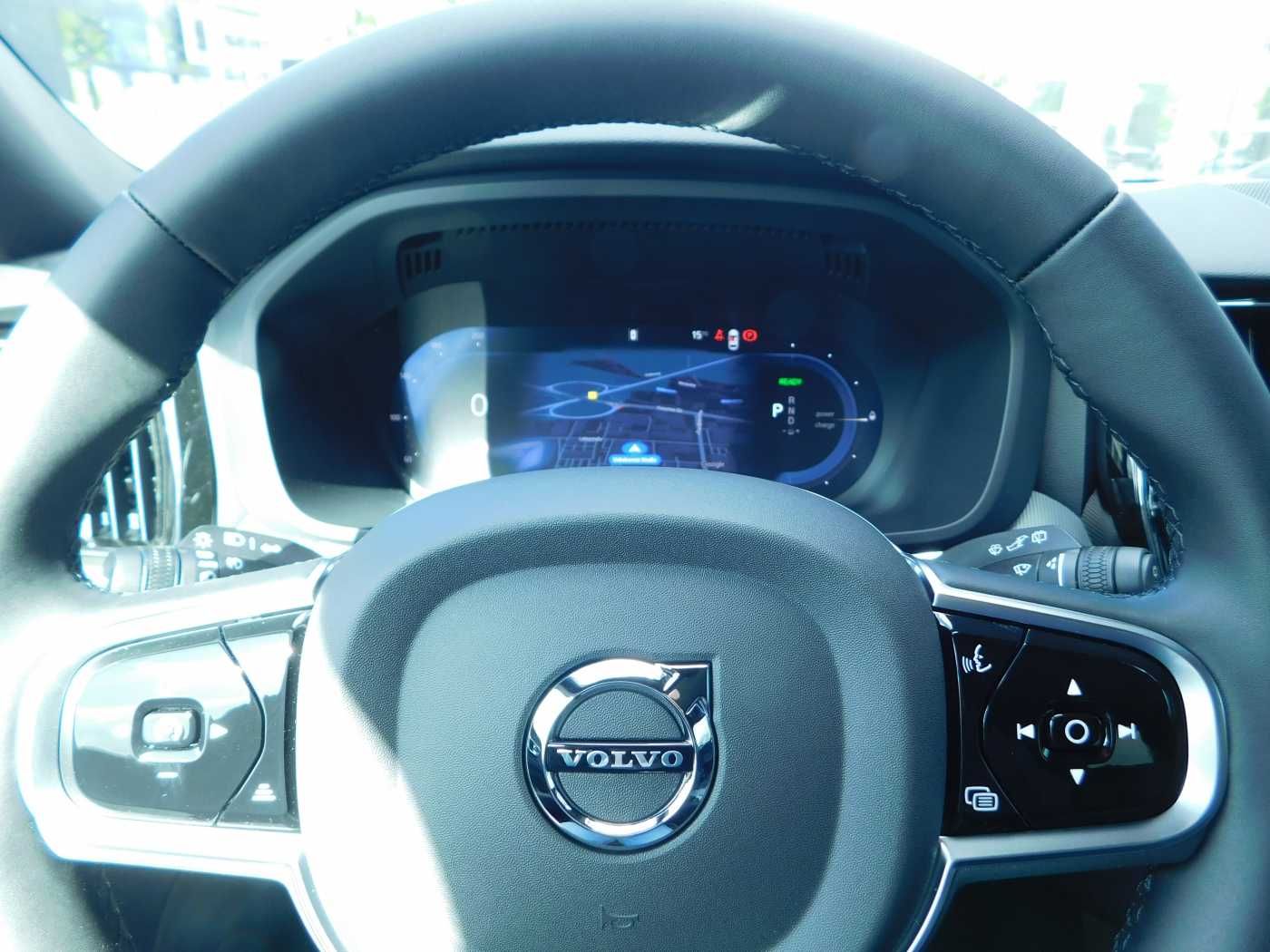 Fahrzeugabbildung Volvo XC60 Plug-In-Hybrid T8 AWD Plug-in Hybrid Plus B