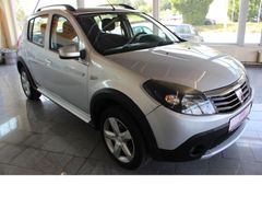 Fahrzeugabbildung Dacia Sandero Stepway