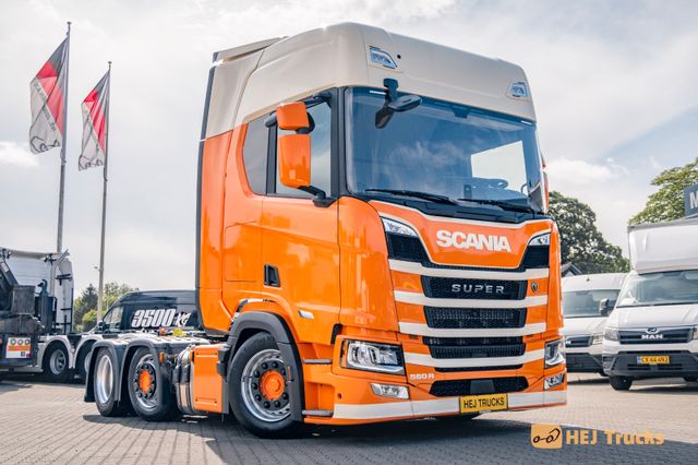 Scania R560 SUPER A6x2/4LB "Low Deck"