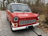 Ford Transit - Ford Transit mit Benzin-Antrieb: Kleinbus, 9 Sitzer