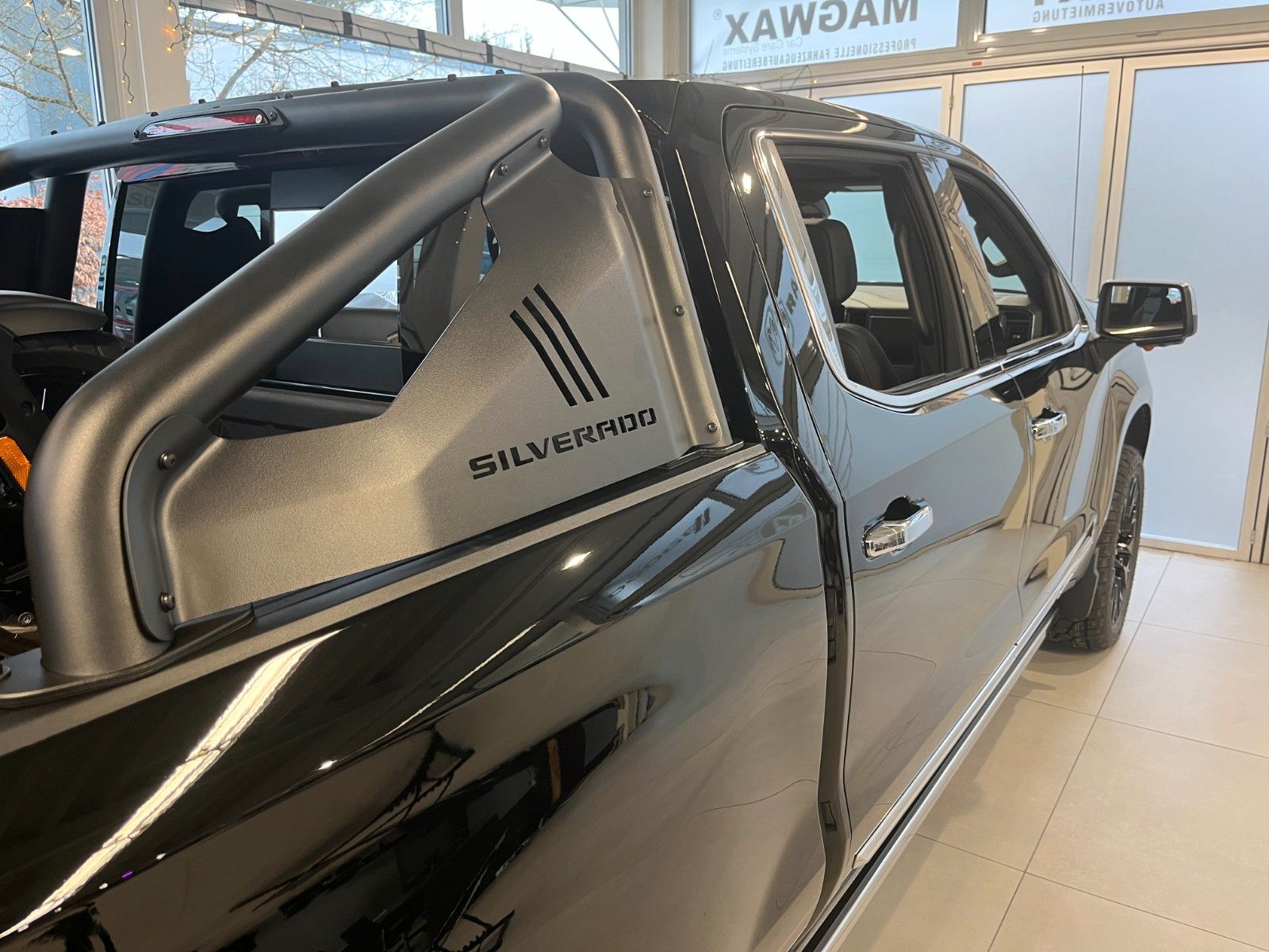 Fahrzeugabbildung Chevrolet Silverado 6.2 V8 High Country*Z71 *KlappeLPG