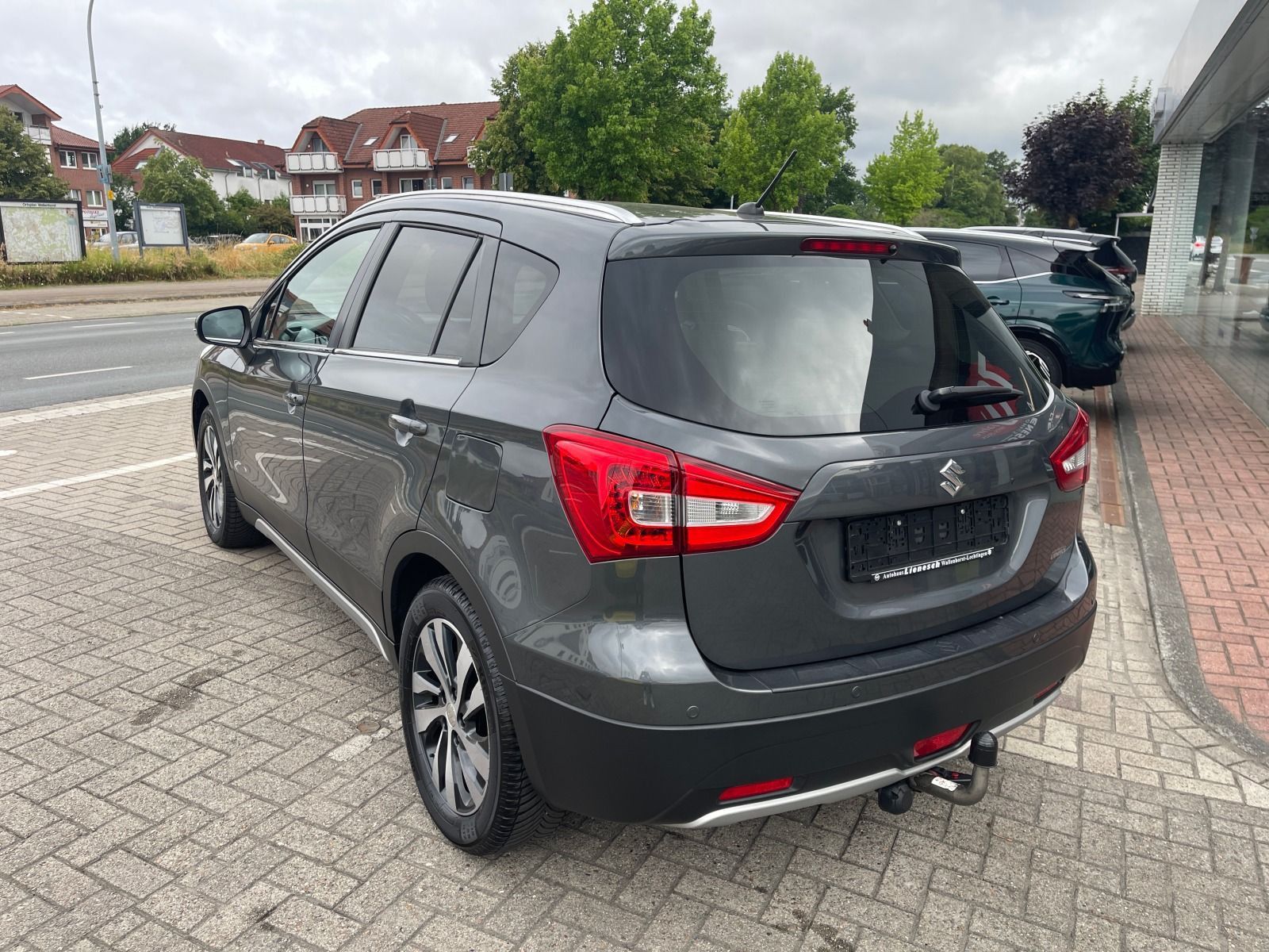 Fahrzeugabbildung Suzuki SX4 S-Cross Comfort+ 4x4/AHK/Allwetter