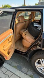 Porsche Cayenne - 10