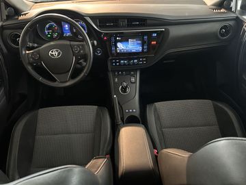 Toyota Auris 1.8 VVT-i Hybrid Touring