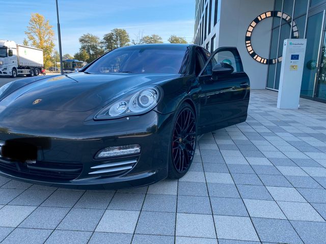 Porsche Panamera 4S Scheckheft 2. Hand seh...