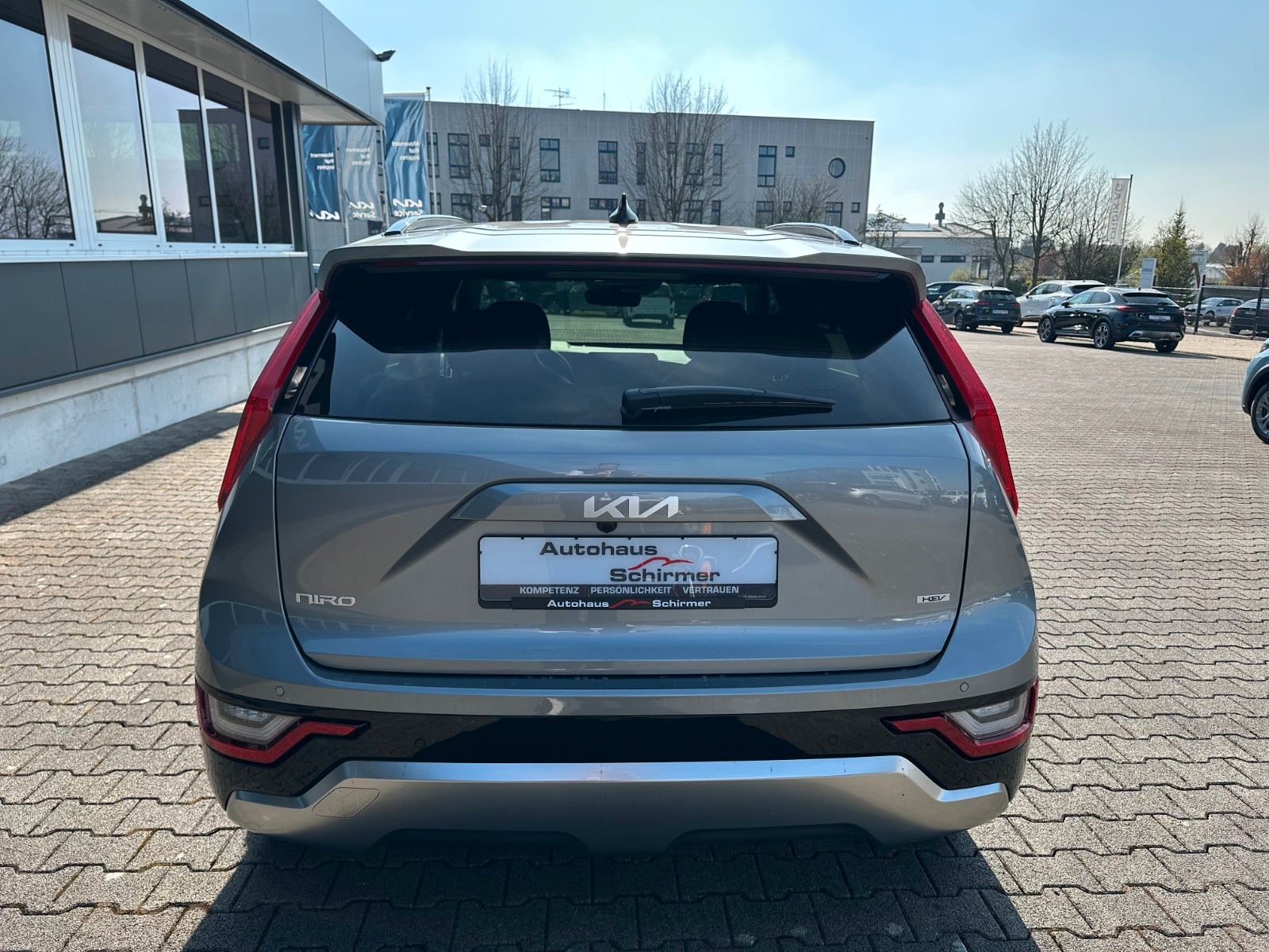 Fahrzeugabbildung Kia Niro 1.6 GDI Hybrid Vision Komfort Style