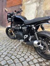 Triumph Speed Twin  - Triumph Speed Twin