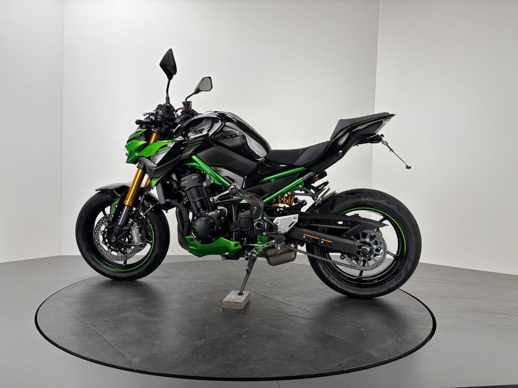 Fahrzeugabbildung Kawasaki Z900 SE *SC-PROJECT *SERVICE NEU *1390 KM