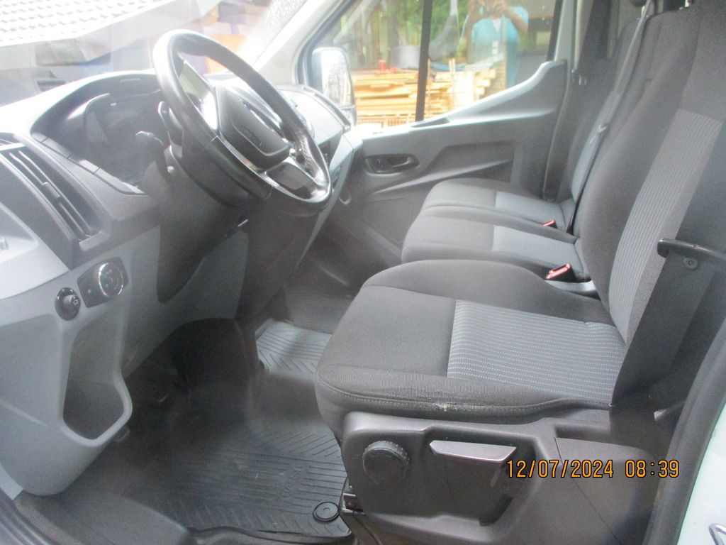 Image of Ford Transit