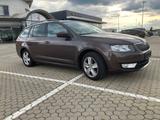 Skoda Octavia Combi 1.4 TGI CNG/Benzin AHK - Skoda Octavia mit CNG-Antrieb: Kombi, 1.4