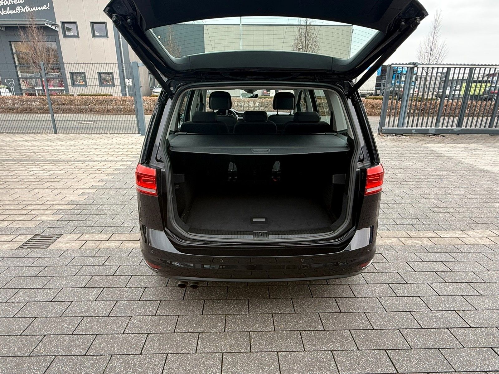 Fahrzeugabbildung Volkswagen Touran Highline BMT/Start-Stopp