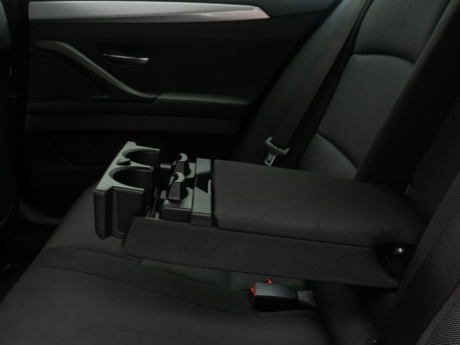 Fahrzeugabbildung BMW 525d xD H/K AHK 4xKlima GeschwindigReg PDC