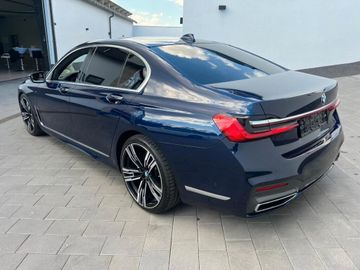 BMW 730 - 6