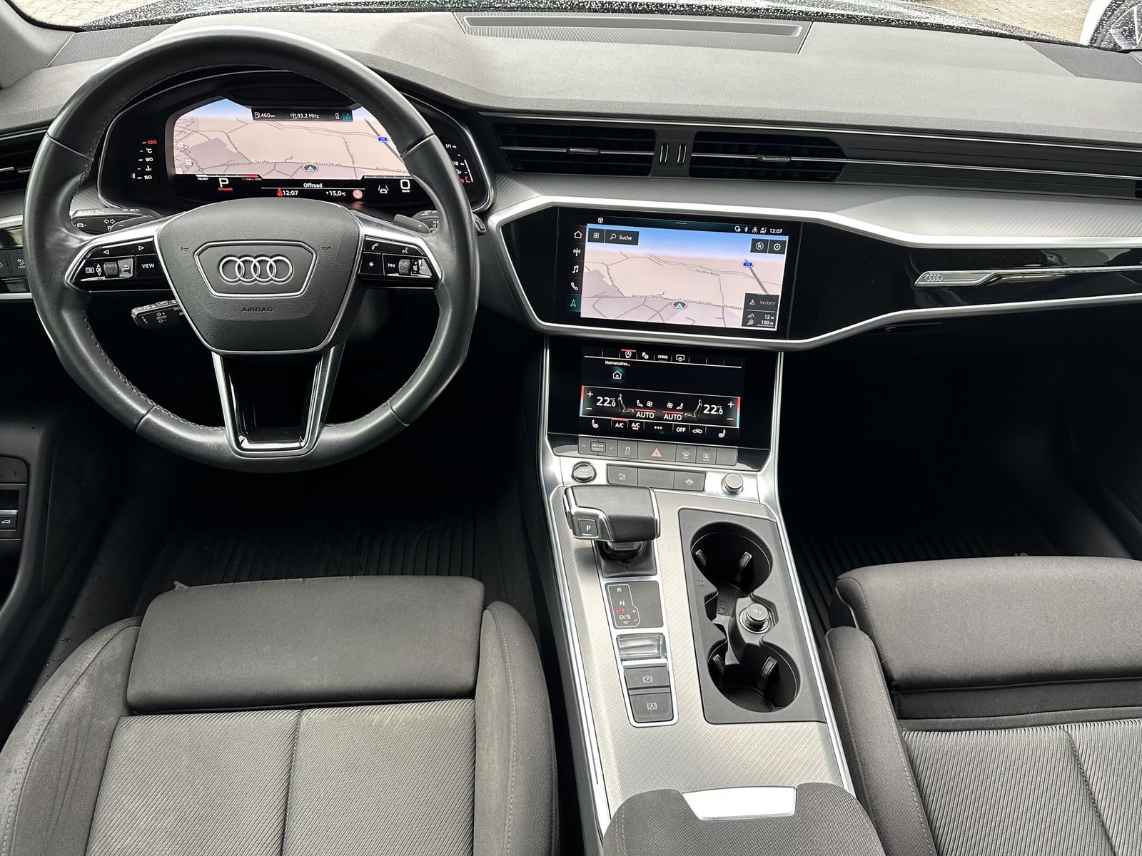 Fahrzeugabbildung Audi A6 Avant 40 TDI Sport NAV+LED+AHK+KAM+VCOCK+DSP