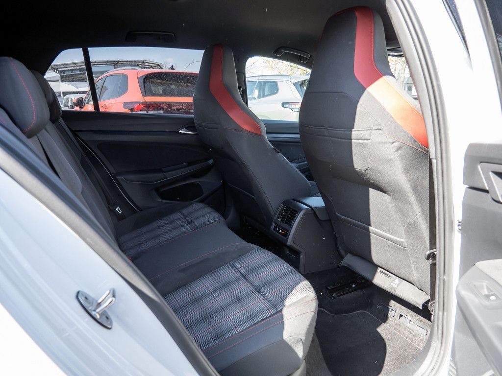Volkswagen Golf - Bild 8