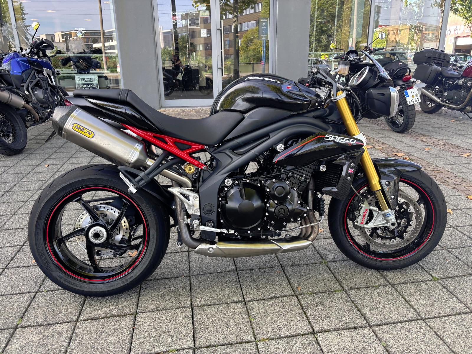 Triumph SPEED TRIPLE R   ARROW