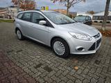 Ford Focus 1,6 Ti-VCT, TÜV u. Wartung neu,!!! - Ford Focus aus 2011: Kombi