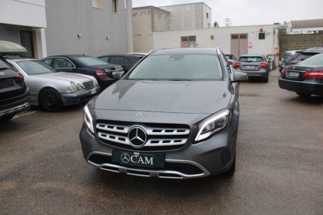 Mercedes-Benz MERCEDES-BENZ GLA 180 d Sport