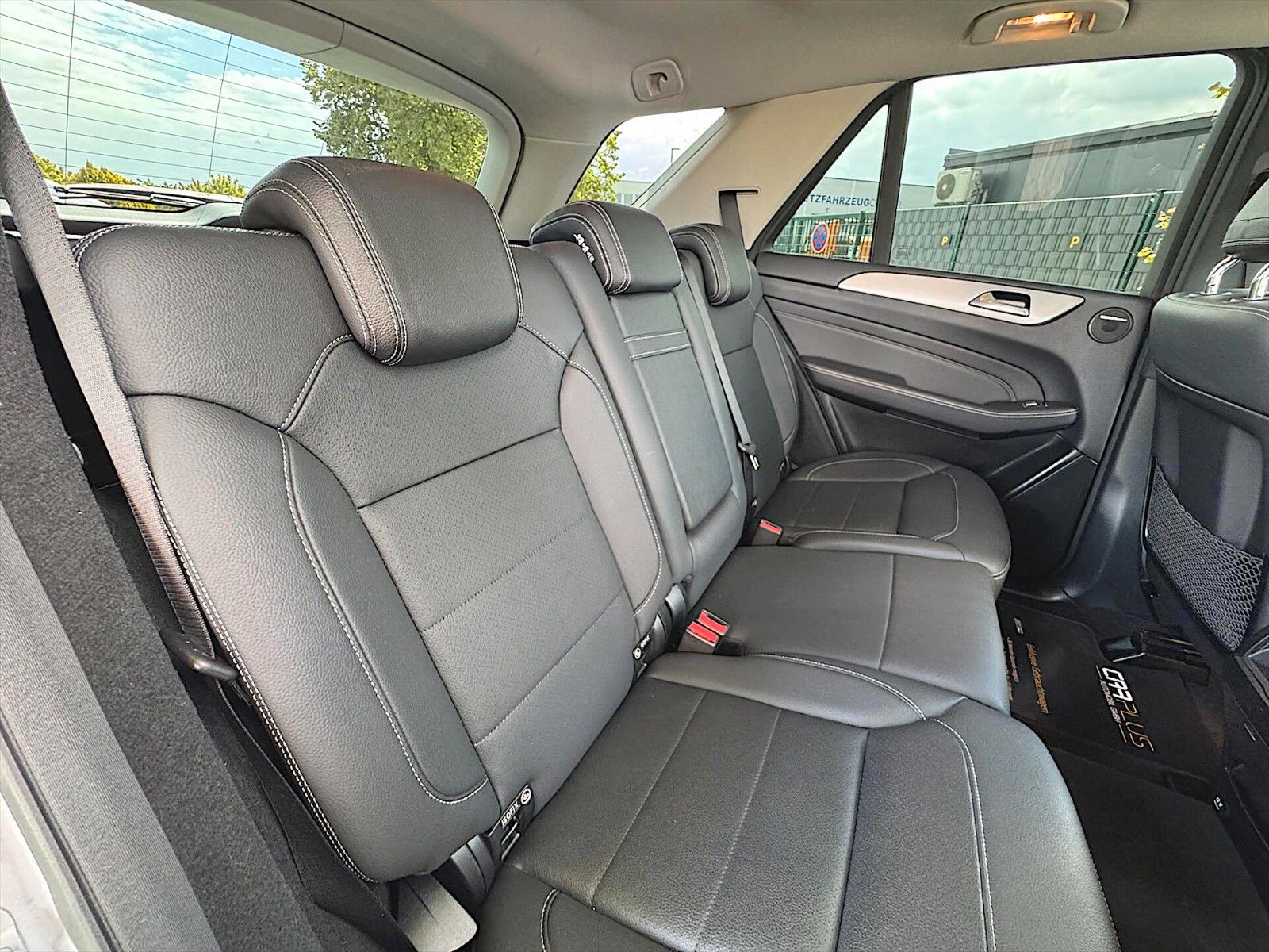 Fahrzeugabbildung Mercedes-Benz ML 400 AMG Sport-Paket 4Matic *Bi-Xenon*LED*