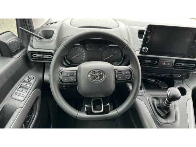 Fahrzeugabbildung Crosscamp Lite Toyota S Navi Mehrzonenklima DAB SHZ Keyles