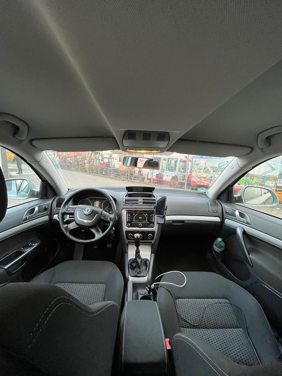 Skoda Octavia 2013 — photo 11