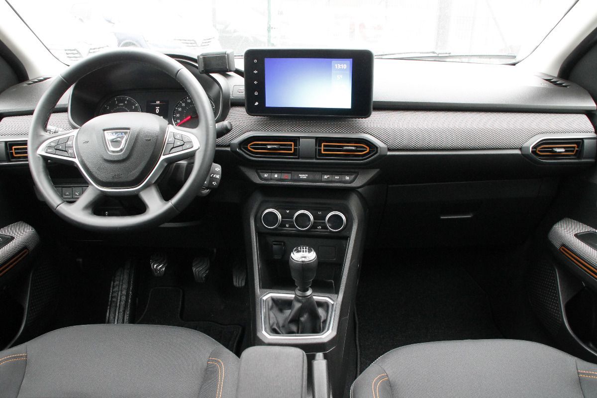 Fahrzeugabbildung Dacia Sandero III 1.0 TCe 100 ECO-G Stepway Comfort