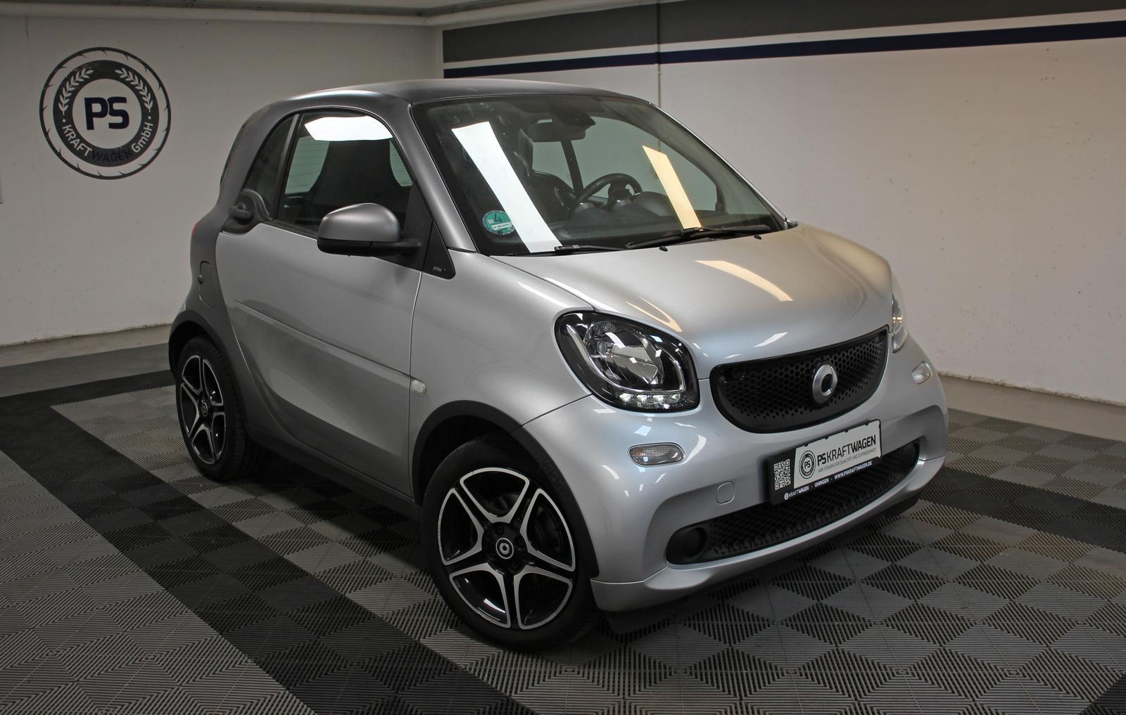 Smart Fortwo Prime 90PS Aut. NAVI KLIMA TEMP BT LEDER