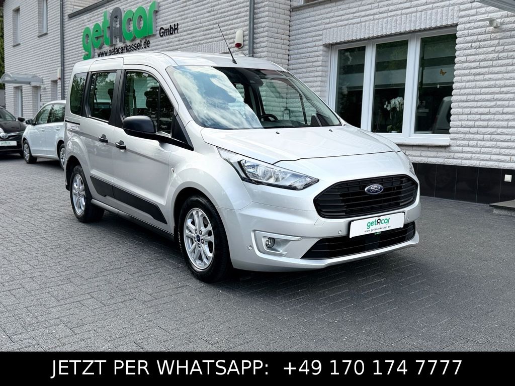 Image of Ford Tourneo