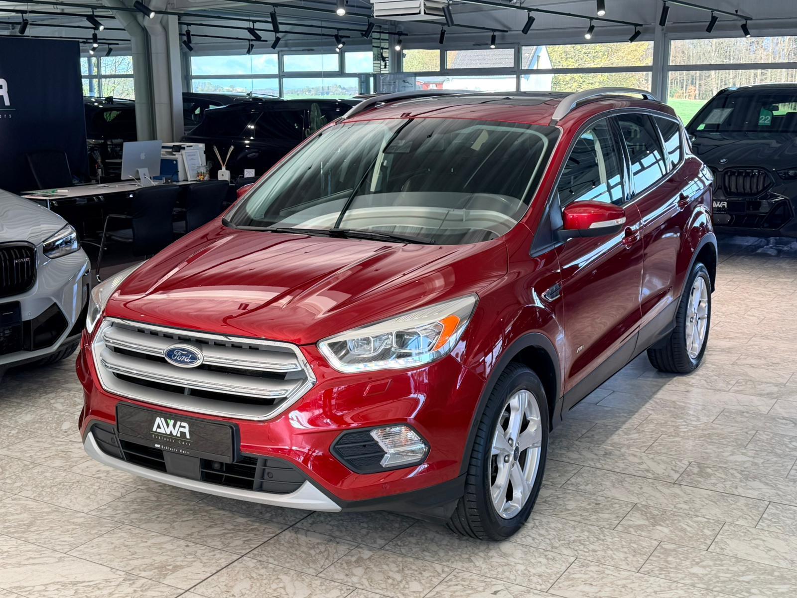 Ford Kuga TITANIUM*PANO*AWD*NAVI*AUTOMATIK*18"*KAMERA