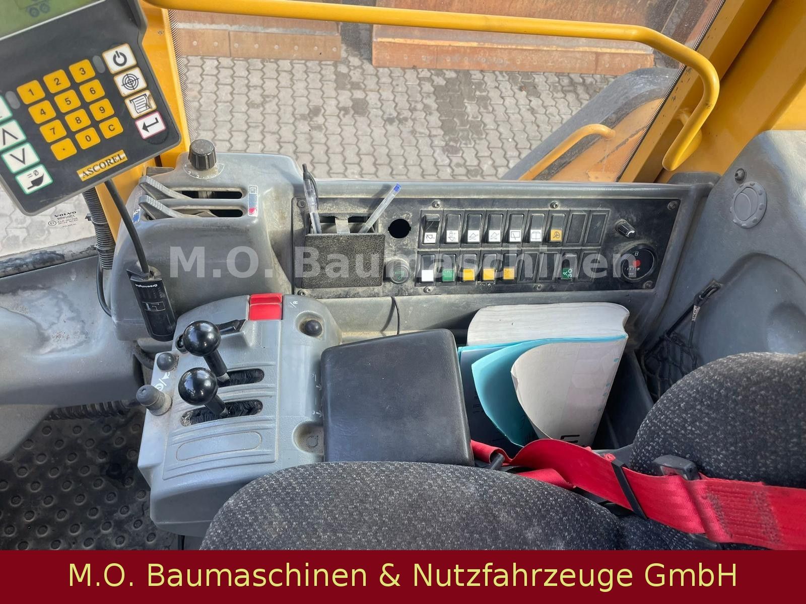 Fahrzeugabbildung Volvo L 150 E  / ZSA / AC / Waage /