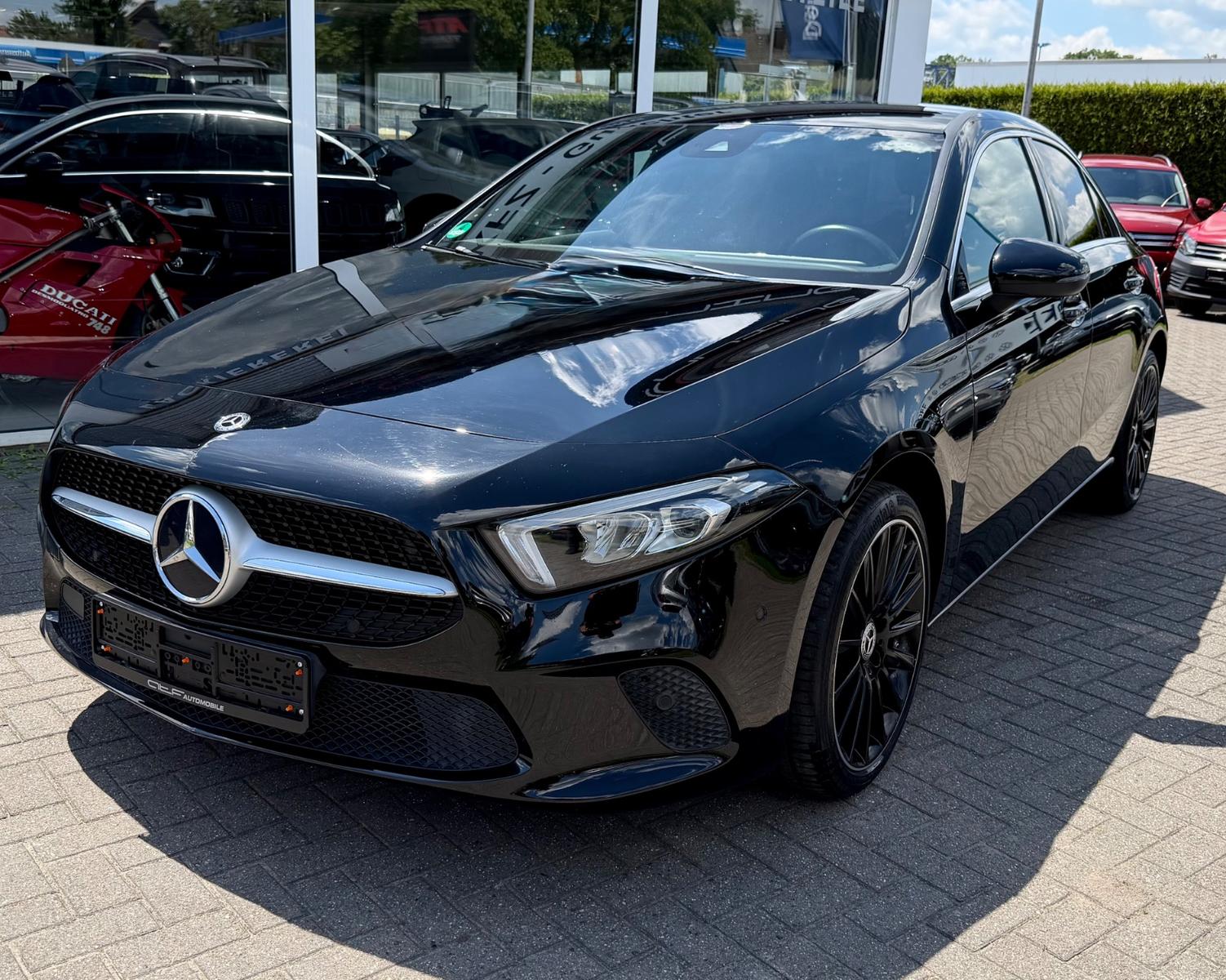 Mercedes-Benz A 200 Limousine Progressive