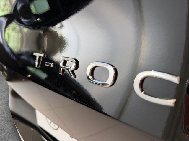 Fahrzeugabbildung Volkswagen T-Roc Life 1.5 l eTSI 110 kW (150 PS) 7-Gang-DSG