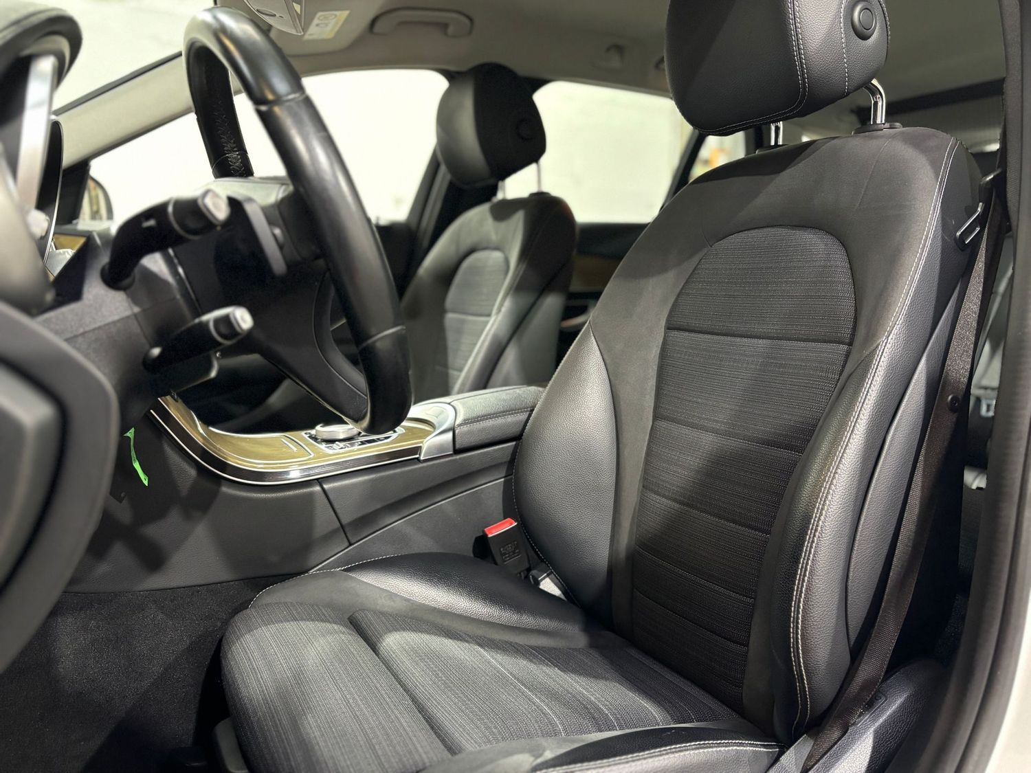 Fahrzeugabbildung Mercedes-Benz C 250 T d 4Matic Exclusive#Sport#LED#Kamera#Temp