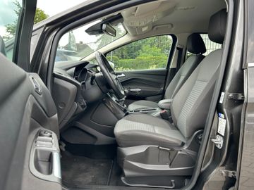 Ford C-Max - 11