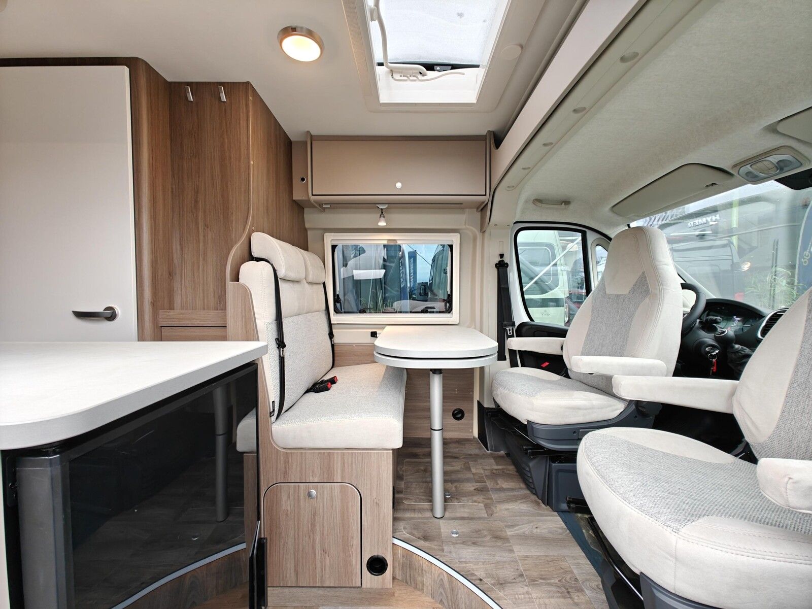 Fahrzeugabbildung Carado CV 600 SIE SPAREN ÜBER 6.009