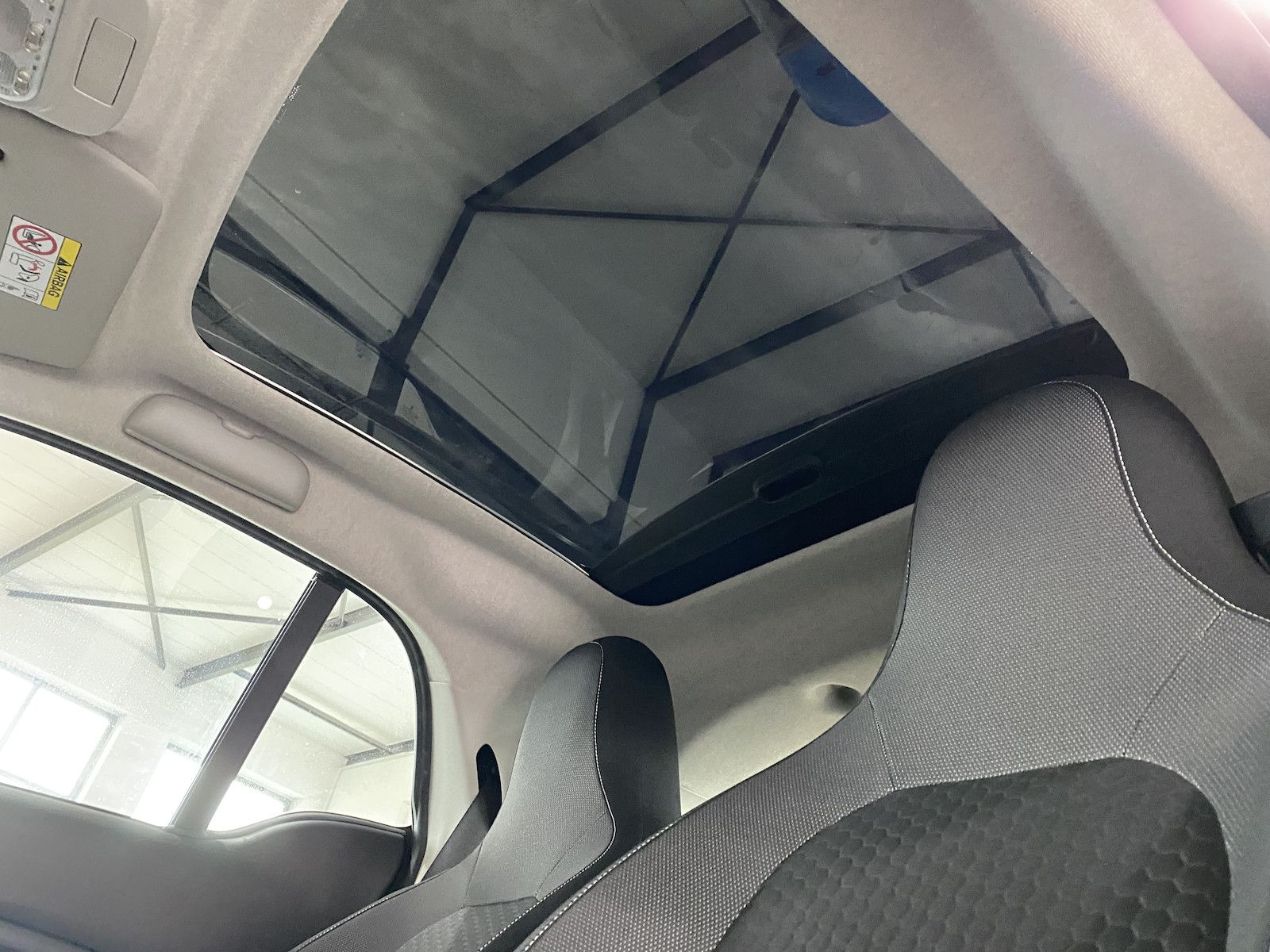 Fahrzeugabbildung Smart ForTwo EQ Pulse-Exclusive 22KW/Pano/MATT/Navi/