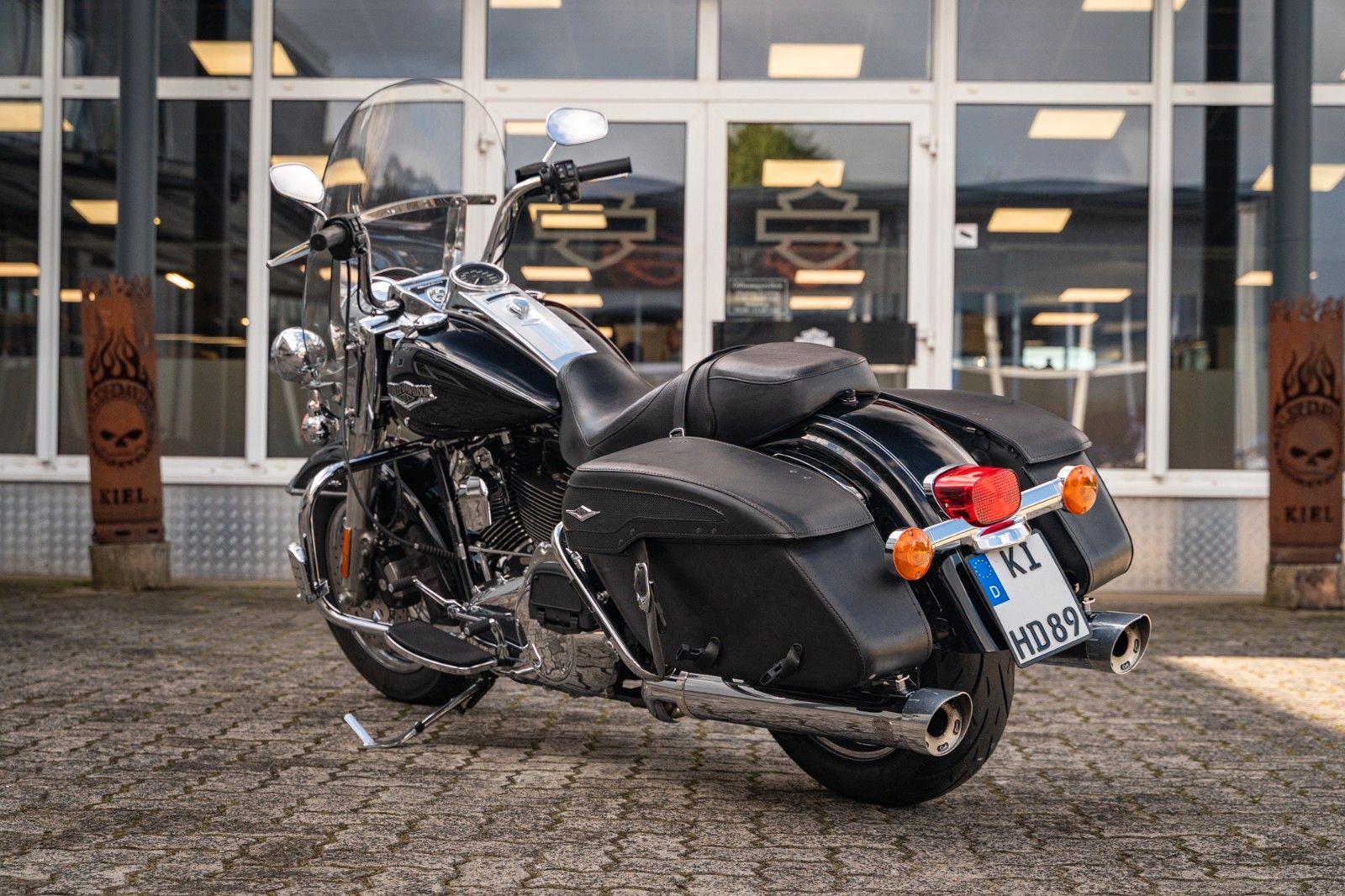 Fahrzeugabbildung Harley-Davidson FLHRC Road King Classic 103 CUI - PENZL  AUSPUFF