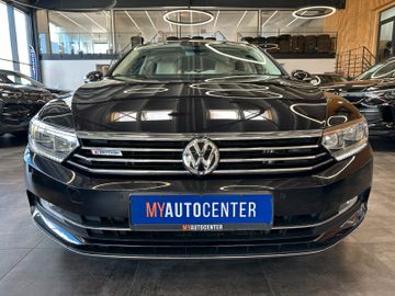 MYAUTOCENTER – Gebraucht- und Jahreswagen mit Werkstattservice in Pfaffenhofen Volkswagen Passat Highline *4Motion*Massage*AHK*LED*Keyless