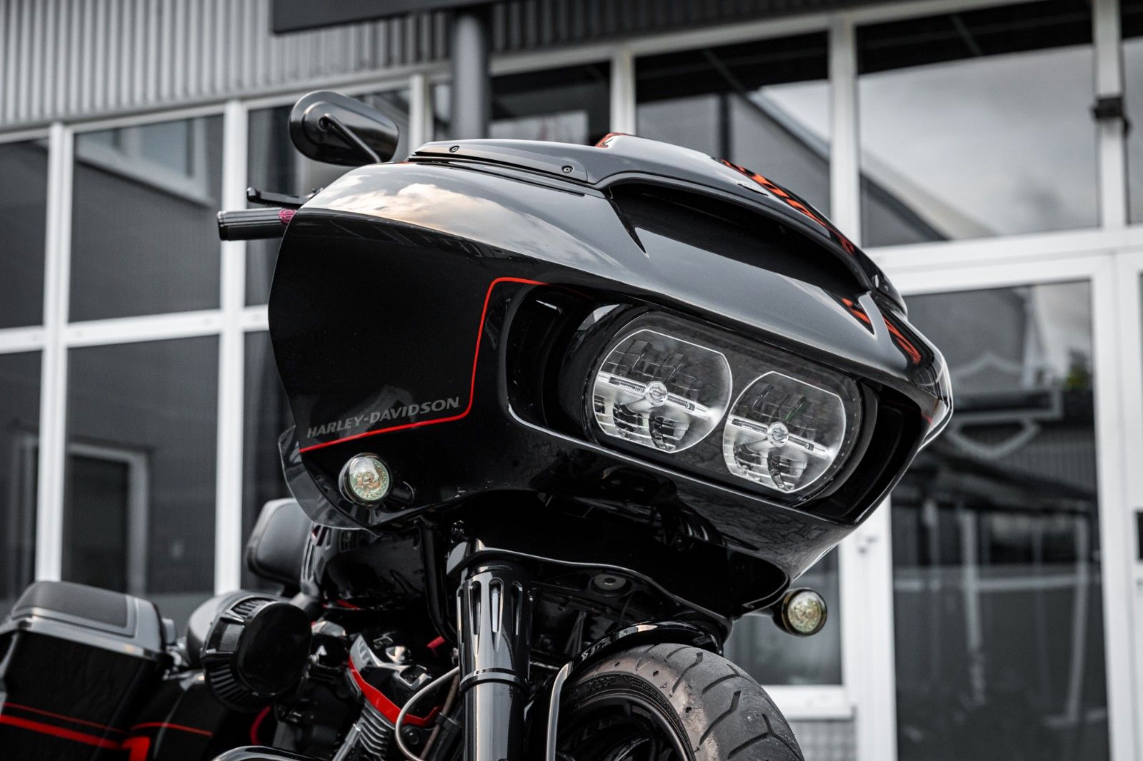 Fahrzeugabbildung Harley-Davidson CVO ROAD GLIDE 117 FLTRXSE - Kesstech -
