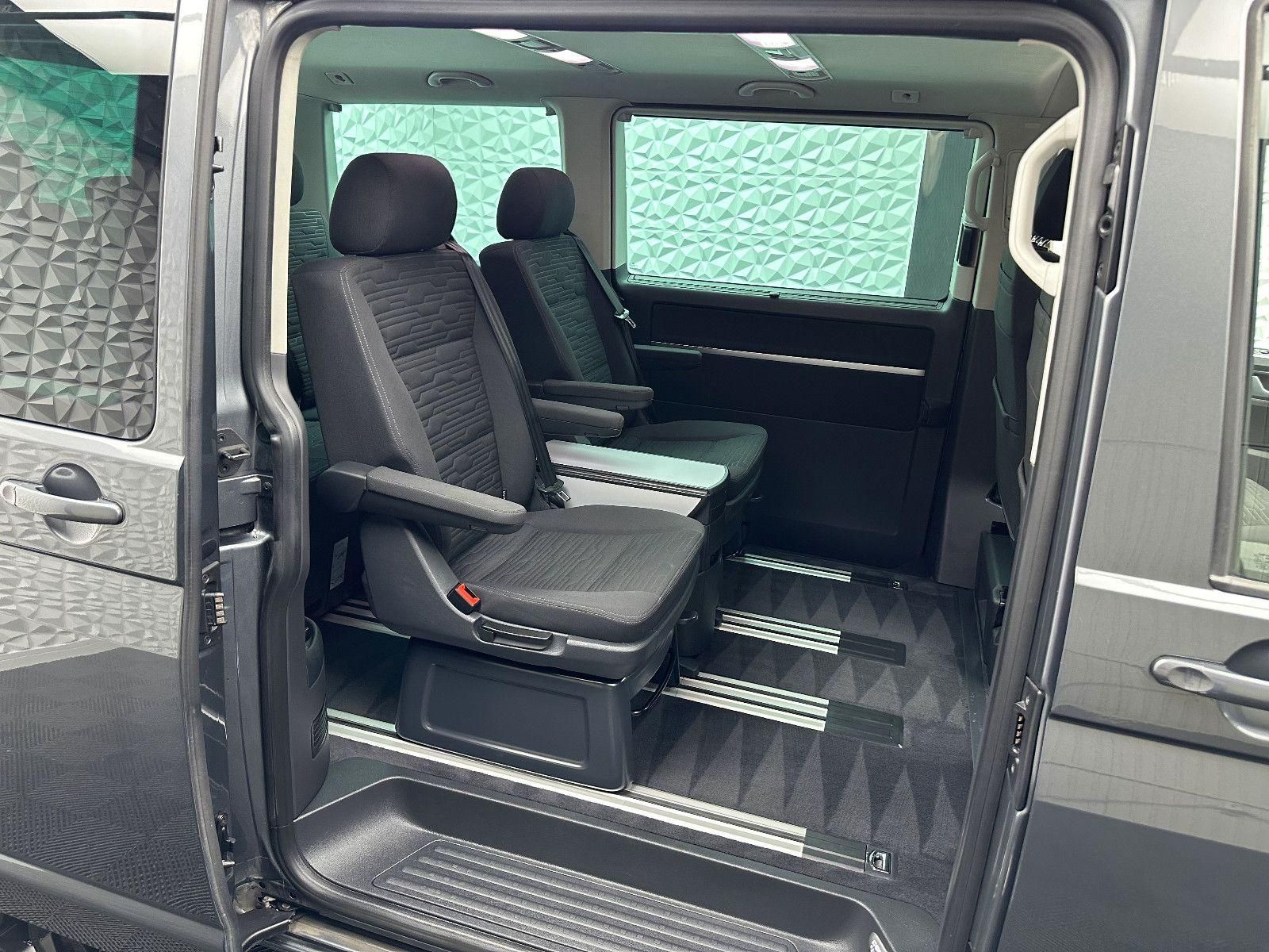 Fahrzeugabbildung Volkswagen T6.1 MULTIVAN/4MOTION/STANDHZ/2xSCHIEBETÜR/AHK