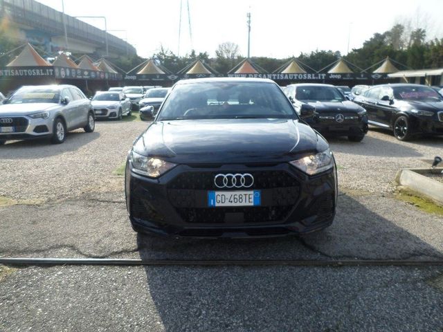 AUDI Audi A1 citycarver 30 TFSI S tronic Identity Con
