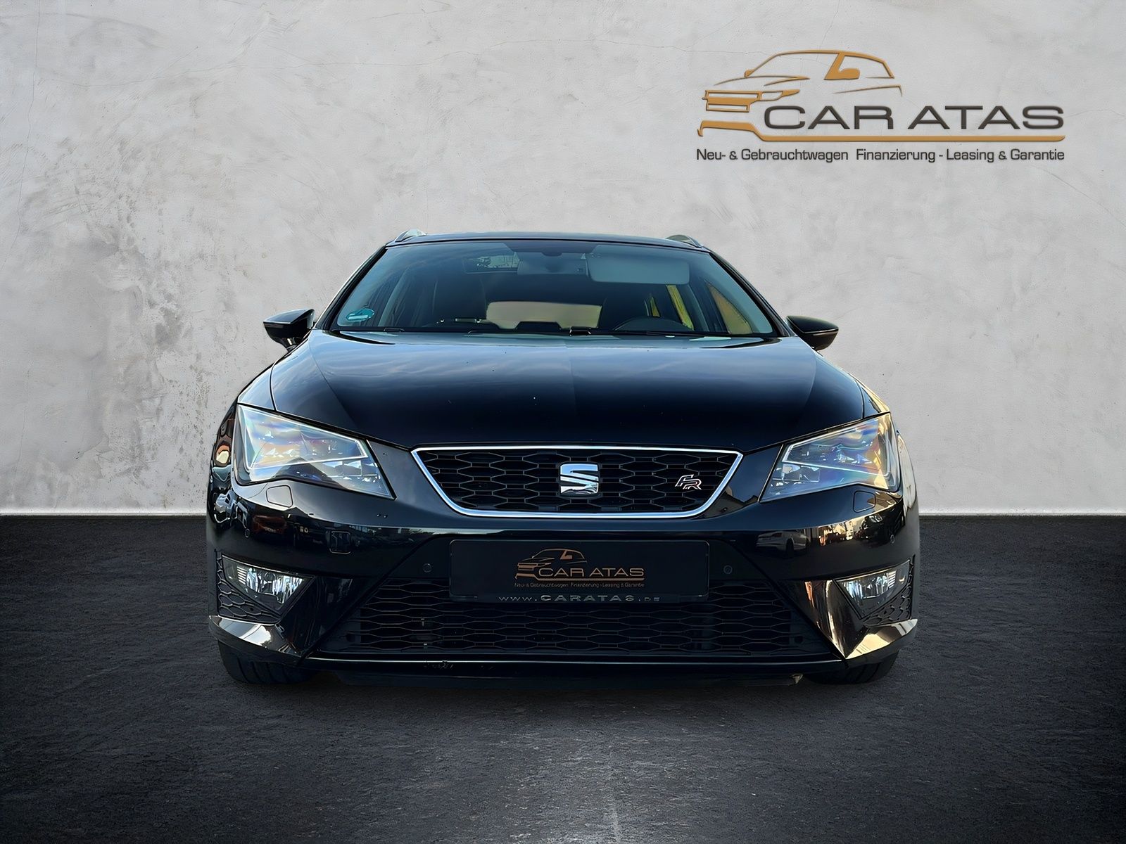 Fahrzeugabbildung SEAT Leon 2.0 TDI ST FR DSG NAVI PANO LED TEMPOMAT